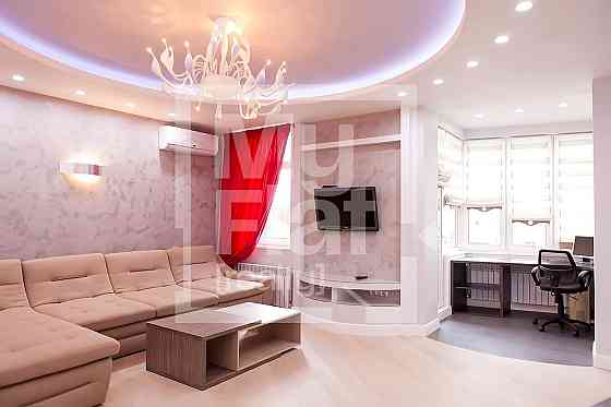 Оренда Квартира 1-кімнатна, 8/27 поверх на вул. Леси Украинки Kiev