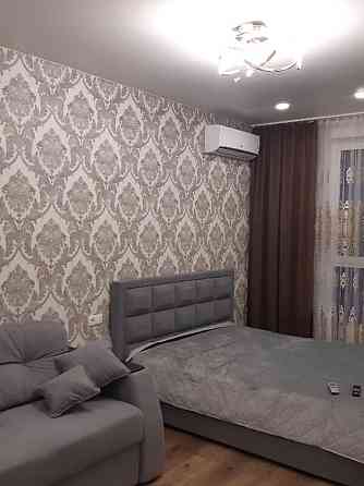 Оренда Квартира 1-кімнатна, 10/25 поверх на ул. Ревуцкого, 40в Киев