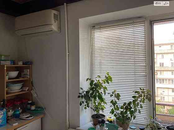 Продаж Квартира 3-кімнатна, 7/9 поверх на Братиславська вул., д. 36 Київ