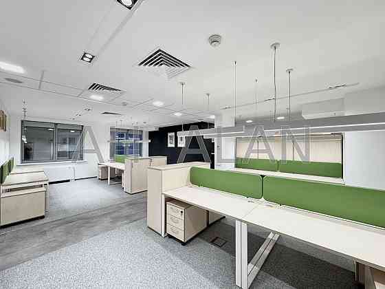 Оренда офісне приміщення на Спортивна пл., 3В приміщень - 4, поверх - 2/7 Kiev