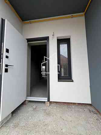 Продаж Будинок 4-кімнатний на вул. Сонячна Zymna Voda