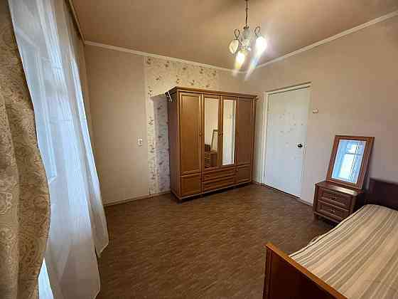 Продаж Квартира 4-кімнатна, 8/16 поверх на Ревуцького вул., д. 18а Kiev