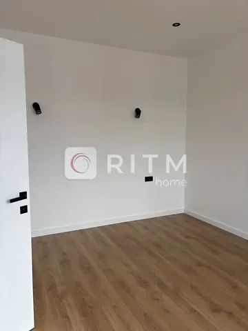 Оренда 2-поверховий   120 кв.м 3 кімн. на Чагорський 2-й провулок Чернівці - фото 1