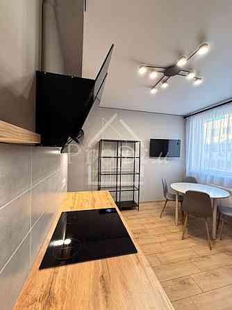 Оренда Квартира 2-кімнатна, 3/4 поверх на Березова вул., 44 Kiev