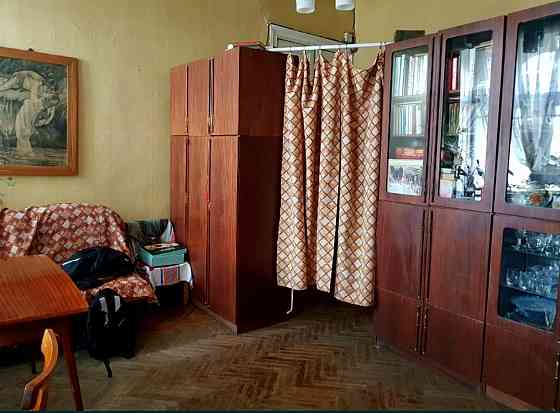 Продам 6-комнатную квартиру на улице Ольгивская Одесса