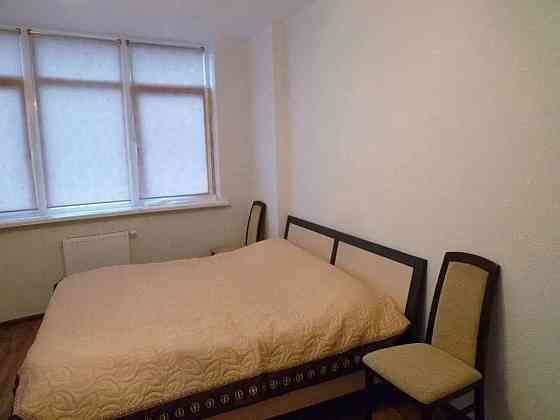 Оренда Квартира 3-кімнатна, 3/25 поверх на ул. Воскресенская, 12в Київ