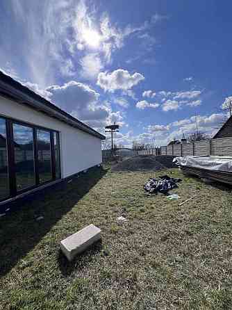 Продаж 1-поверховий Будинок з ділянкою 22 сот 144 кв.м 3 кімн. на Дениші Садова Zhytomyr