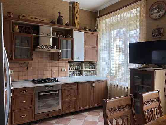 Продаж Квартира 3-кімнатна, 3/4 поверх на Коцюбинського Вінниця