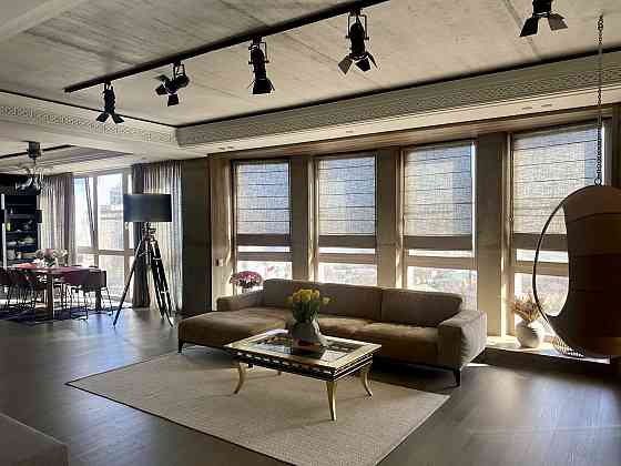 Продаж Квартира 3-кімнатна, 13/15 поверх на Тенистая ул., 9/12 Одеса