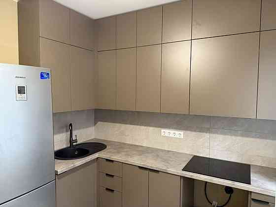 Продаж Квартира 2-кімнатна, 2/16 поверх на Харківське шосе, 146 Київ