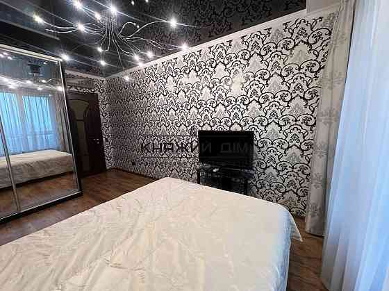 Оренда Квартира 2-кімнатна, 3/25 поверх на Бажана Николая просп. Київ