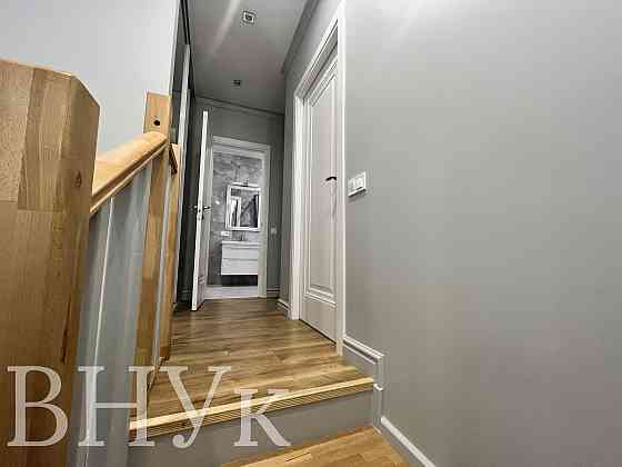 Продаж Квартира 3-кімнатна, 9/10 поверх на вул. Топольна L'viv