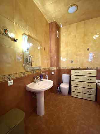 Шикарный  2-х этажный дом 412 кв.м. у моря . Одеса