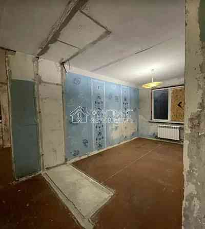 Продаж Квартира 4-кімнатна, 6/9 поверх на вул. Героев Труда Харків