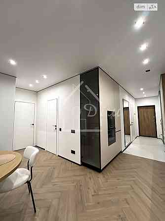 Продаж Квартира 2-кімнатна, 16/23 поверх на Всеволода Змієнка вул., 15/23 Київ