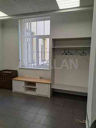 Оренда офісне приміщення на Іллінська вул., 8 поверх - 4/6 Киев