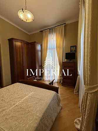 Оренда Квартира 3-кімнатна, 5/5 поверх на вул. Лютеранська Київ