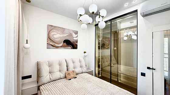 Продаж Квартира 2-кімнатна на ул. Краснова, 1а Одеса