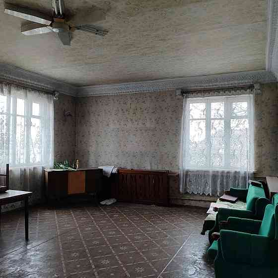 Продаж Будинок 8-кімнатний на переулок Мира, 1 Усатове