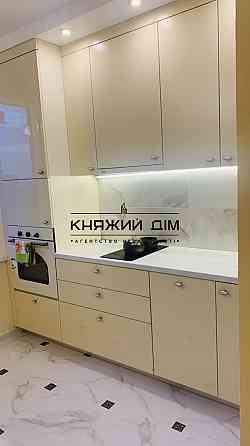 Продаж 1-кімнатнатної в ЖК Патріотика ,м.Осокорки або м.Позняки Киев