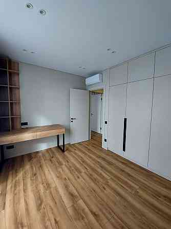 Продаж Квартира 2-кімнатна, 5/26 поверх на Віктора Некрасова вул., д. 6 Київ