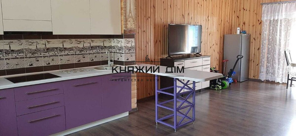 Продажа отличного 2-х этажного дома в с. Новые Петровцы Вышгородский район. № 2210779  - фото 1