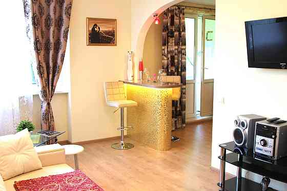 Оренда Квартира 1-кімнатна, 3/23 поверх на Феодосійська, 1 А Київ