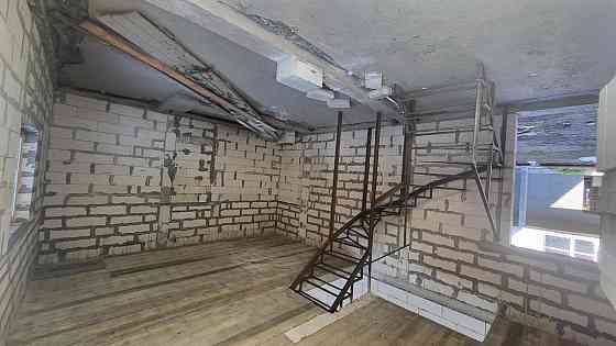 Простора квартира 70 метрів.  Без комісії. Газ.Терасса. Свій дворик Одеса