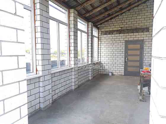 Продаж Будинок 4-кімнатний на вул. Довженка Мерефа 