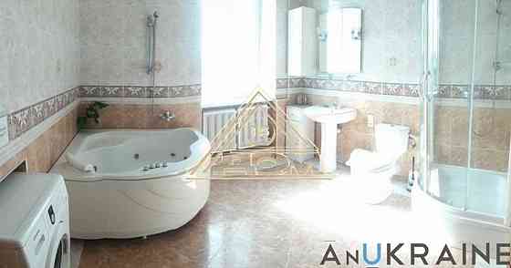 Дом с бассейном на 14 ст. Черноморской дороги Лиманка