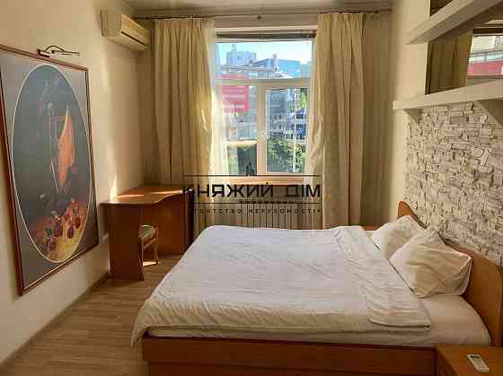 Оренда Квартира 2-кімнатна, 4/7 поверх на Эспланадная ул. Київ