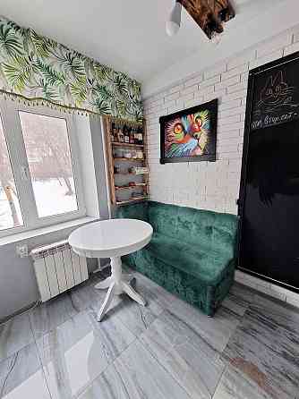 Продаж Квартира 2-кімнатна, 4/9 поверх на Василівська вул., д. 2 Київ