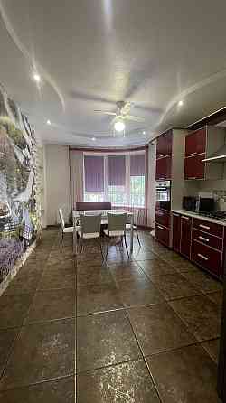 Продаж Квартира 2-кімнатна, 1/7 поверх на Двірська Krykhivtsi