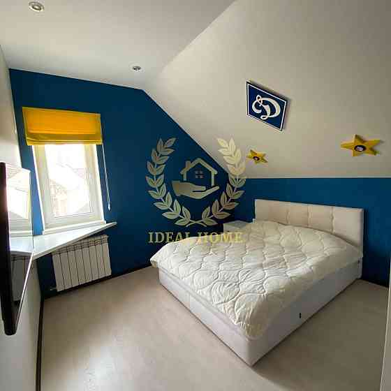 Продаж Будинок 4-кімнатний на Днепровская ул., 1 Kyiliv