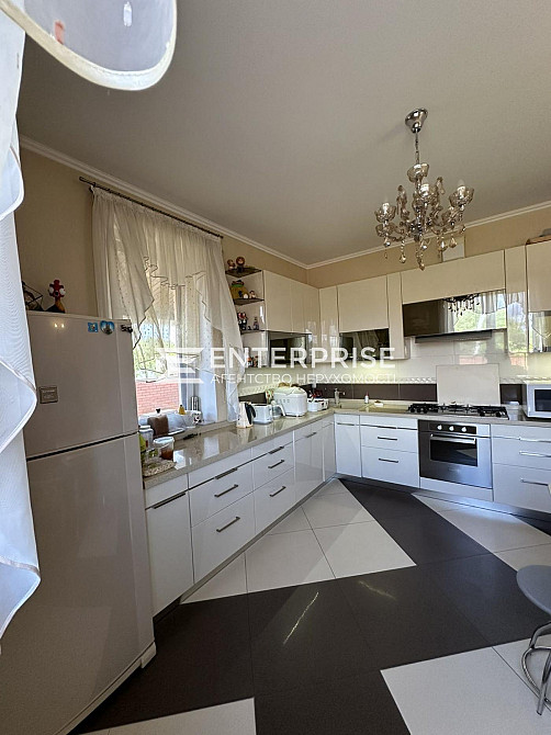 Оренда 2-поверховий Будинок з ділянкою 12 сот 250 кв.м 7+ кімн. на Князя Святослава вул.  - фото 12