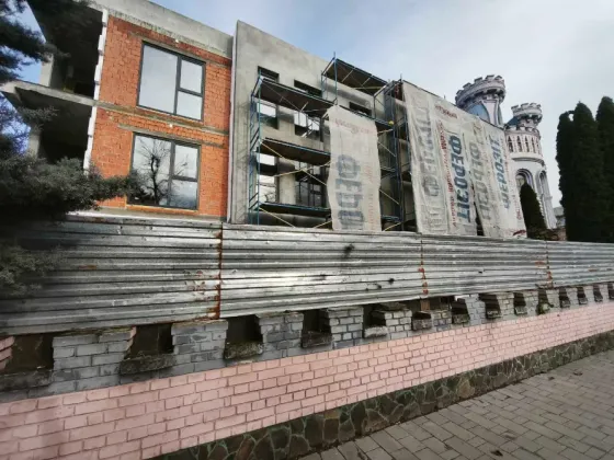 Продаж 2к Квартира 66 кв.м Собранецька 128 Ужгород