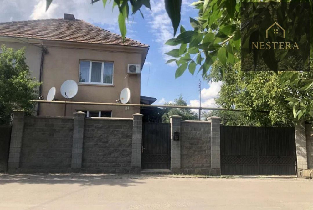 Продаж Будинок 4-кімнатний на вул. Кошового Ужгород - фото 1