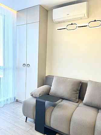 Продаж Квартира 1-кімнатна, 10/25 поверх на Причальна вул., д. 12 Kiev