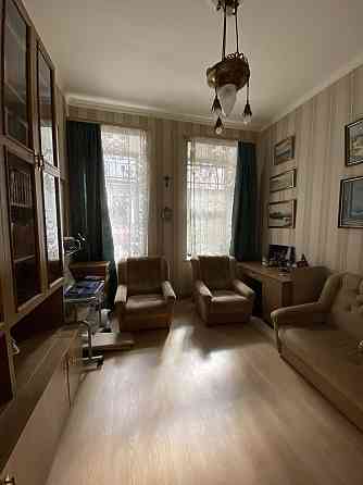 Продаж Квартира 4-кімнатна, 1/2 поверх на Сеченова пер., 5 Одеса