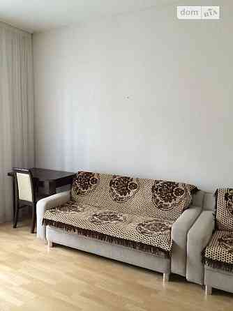 Оренда Квартира 2-кімнатна, 2/4 поверх на ул. Довнар-Запольского Київ