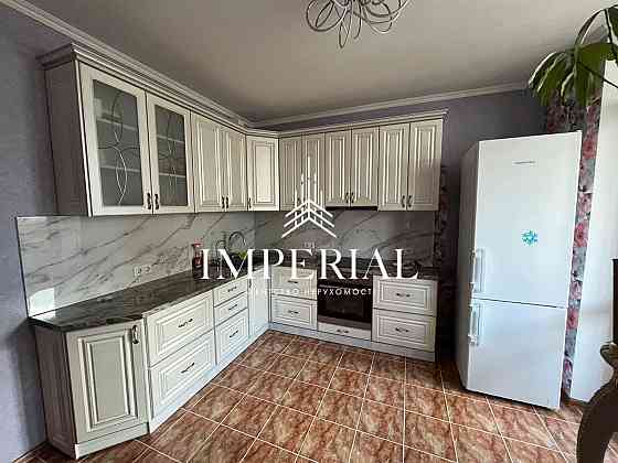 Продаж Квартира 2-кімнатна, 17/24 поверх на вул. Пчілки Kiev