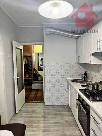 Продаж Квартира 3-кімнатна, 7/9 поверх на Міцкевича Ужгород