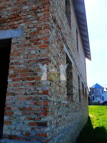 Продажа 2-этажный   186 кв.м 4 комн. на Лісова вулиця  - изображение 1