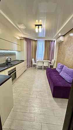 Продаж Квартира 2-кімнатна, 18/24 поверх на вул. Ювілейний Kharkiv