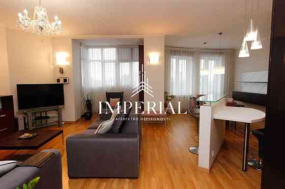 Оренда Квартира 4-кімнатна, 15/18 поверх на вул. Дмитрівська Київ