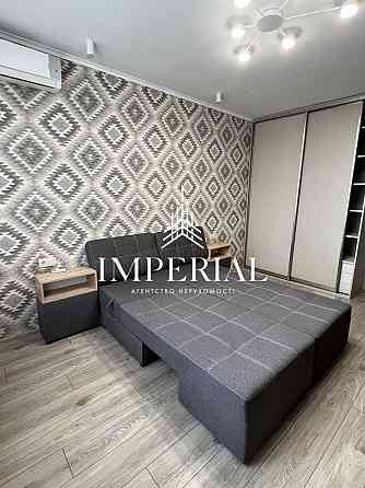 Оренда Квартира 1-кімнатна, 14/15 поверх на вул. Родини Крістерів Киев