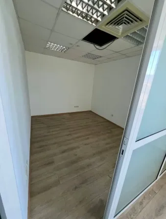 For rent Office Spaces area 79 sq.m  Dnipro Барикадна Dnipro