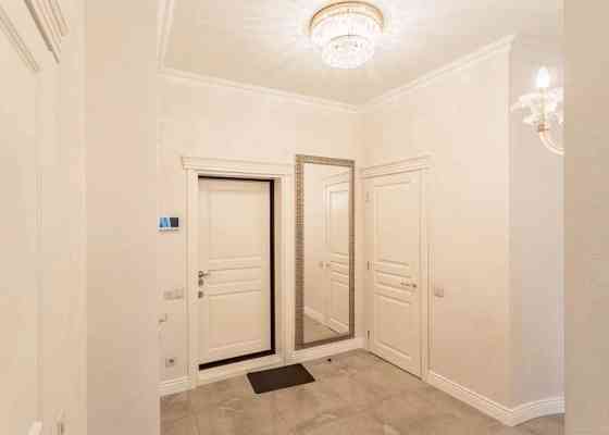 Оренда Квартира 3-кімнатна, 5/18 поверх на Тенистая ул., 9/12 Одеса