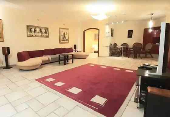 Продаж Квартира 4-кімнатна, 9/20 поверх на улица Лескова, д.1 Kiev