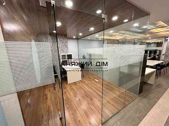 Оренда офісне приміщення на Щорса ул. поверх - 1/22 Київ